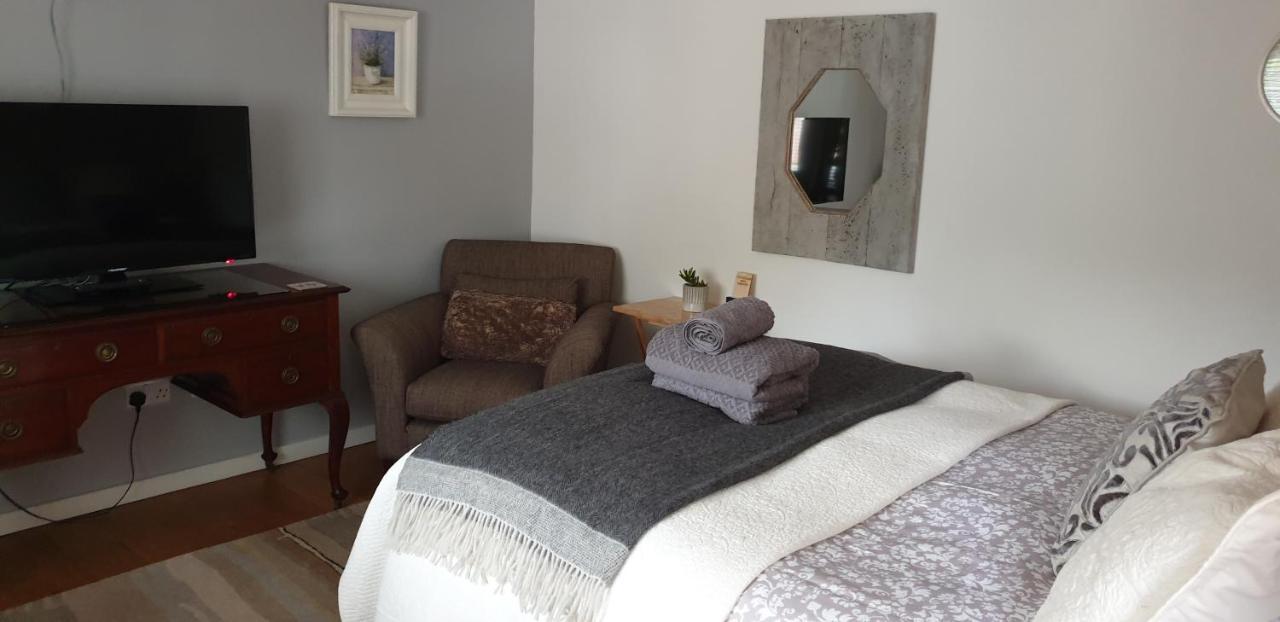Rose Farm Bed & Breakfast Хонитън Екстериор снимка